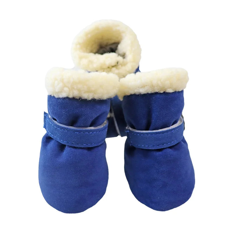Bottes pour chiens d'hiver de couleur bleu avec du rembourrage blanc. Image produit Boutiquechien