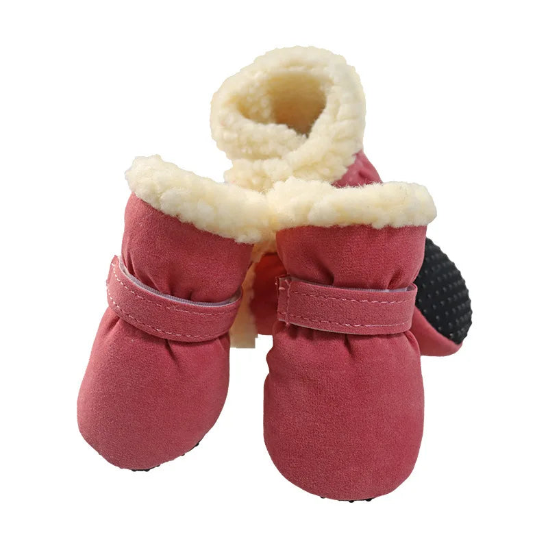 Bottes pour chiens d'hiver de couleur rose avec du rembourrage blanc. Image produit Boutiquechien