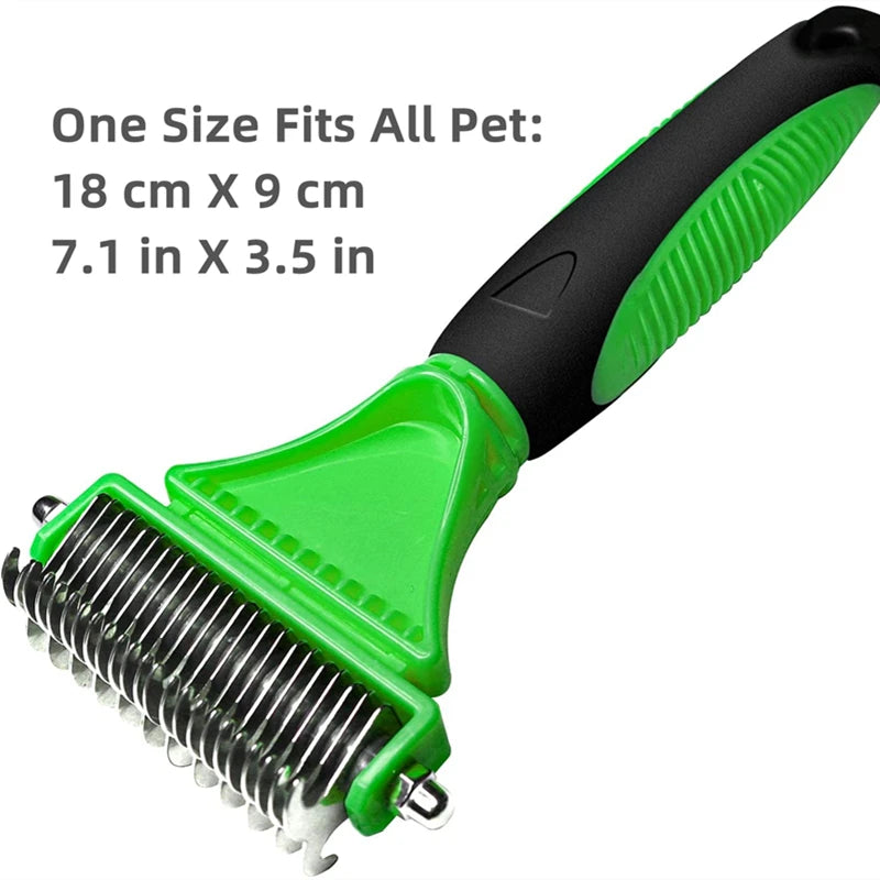 Brosse a chien vert