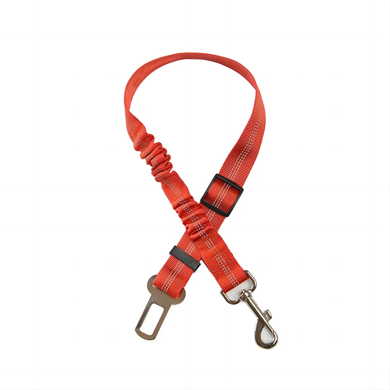 Ceinture de sécurité pour chien de couleur rouge élastique avec embout métallique. Image produit Boutiquechien