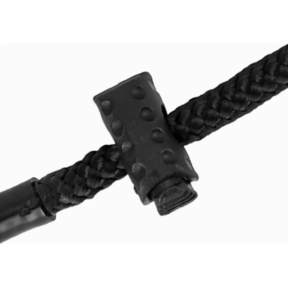 collier anti-traction de couleur noir montrant le serrage du collier. Image produit Boutiquechien