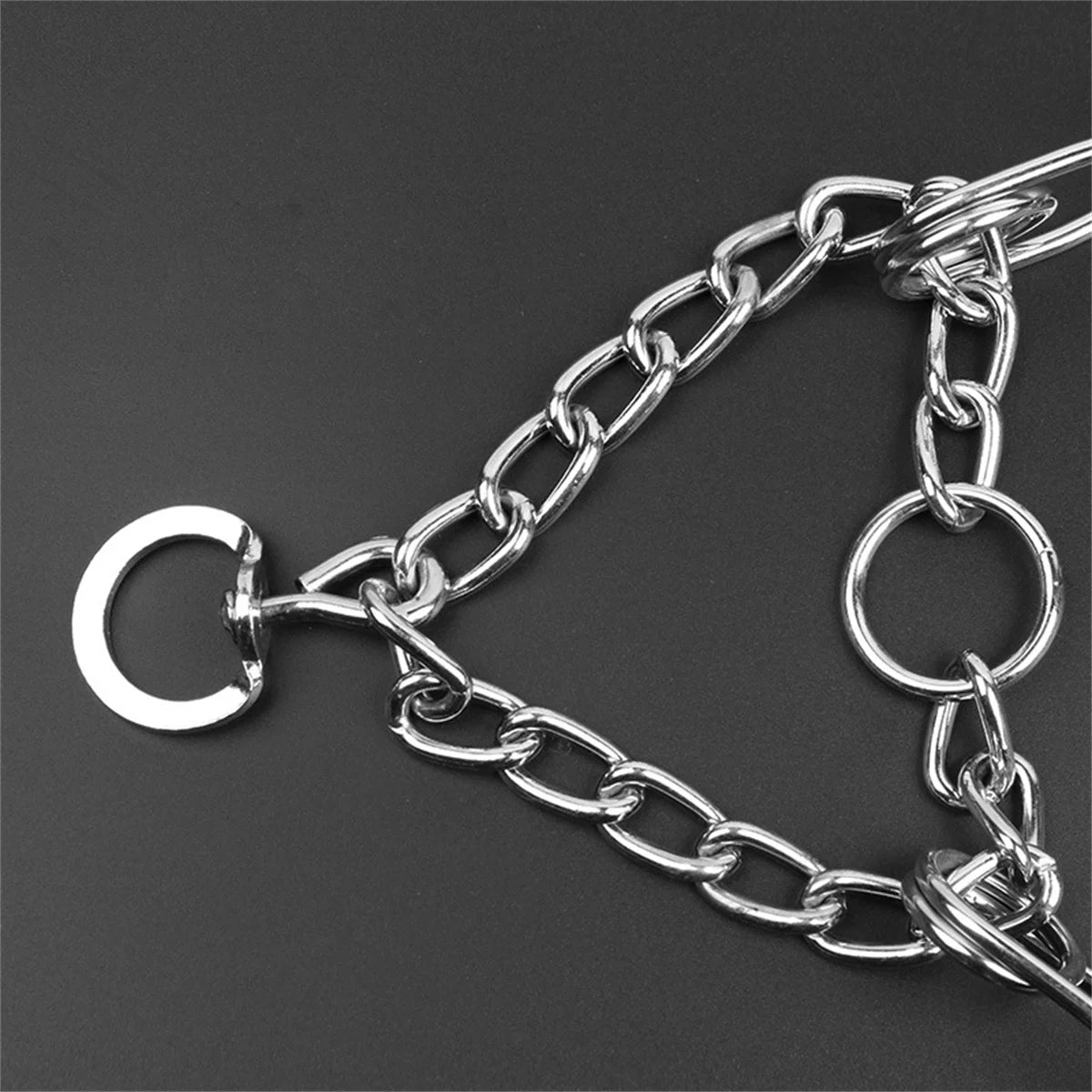 collier pour chien étrangleur de couleur gris pour éviter à votre chien de tirer. Image produit Boutiquechien