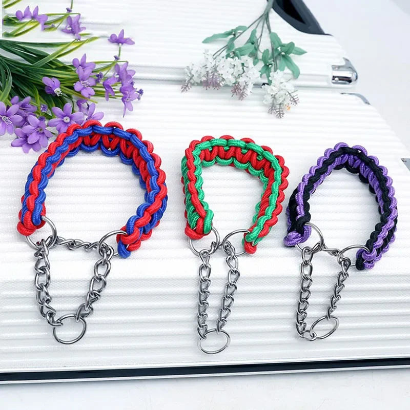 Collier chien étrangleur en nylon de couleur bleu, vert et rose. Image produit Boutiquechien