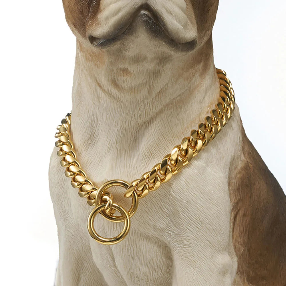 collier étrangleur style autour d'un chien. Parfait pour les chiens qui tire avec un design nouveau. Image produit Boutiquechien