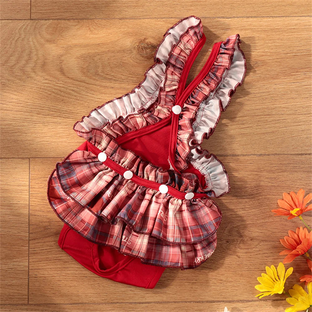 Culotte tutu pour les chiens de couleurs rouge posé sur un sol en bois. Image produit Boutiquechien