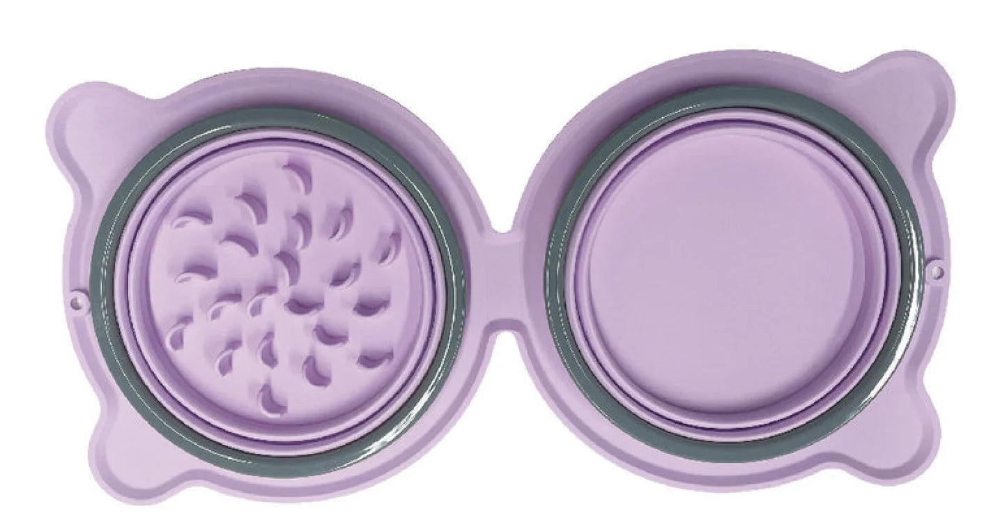 Gamelle pour chien pliante de couleur violet avec deux parties dépliante. Image produit Boutiquechien