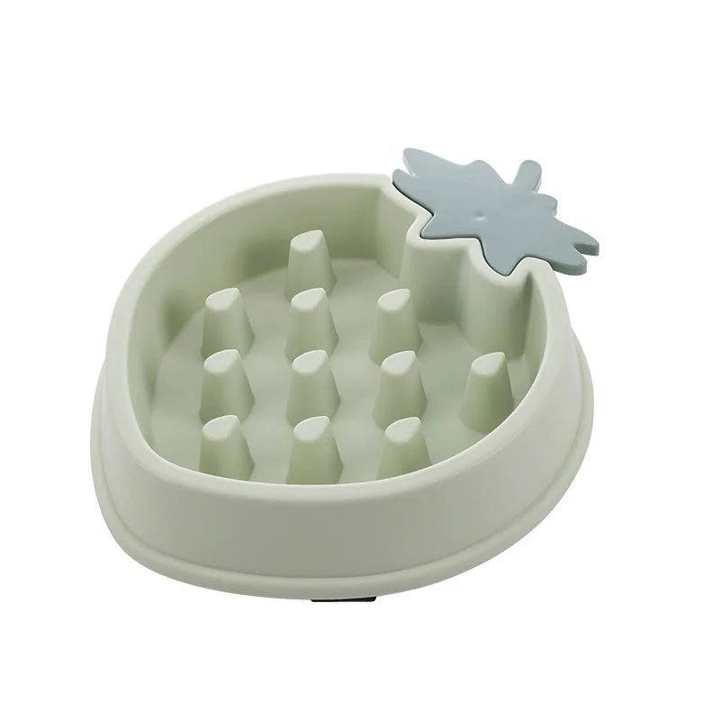 Gamelle chien anti glouton en forme de fraise couleur vert. Parfait pour les chiens glouton. Image produit Boutiquechien