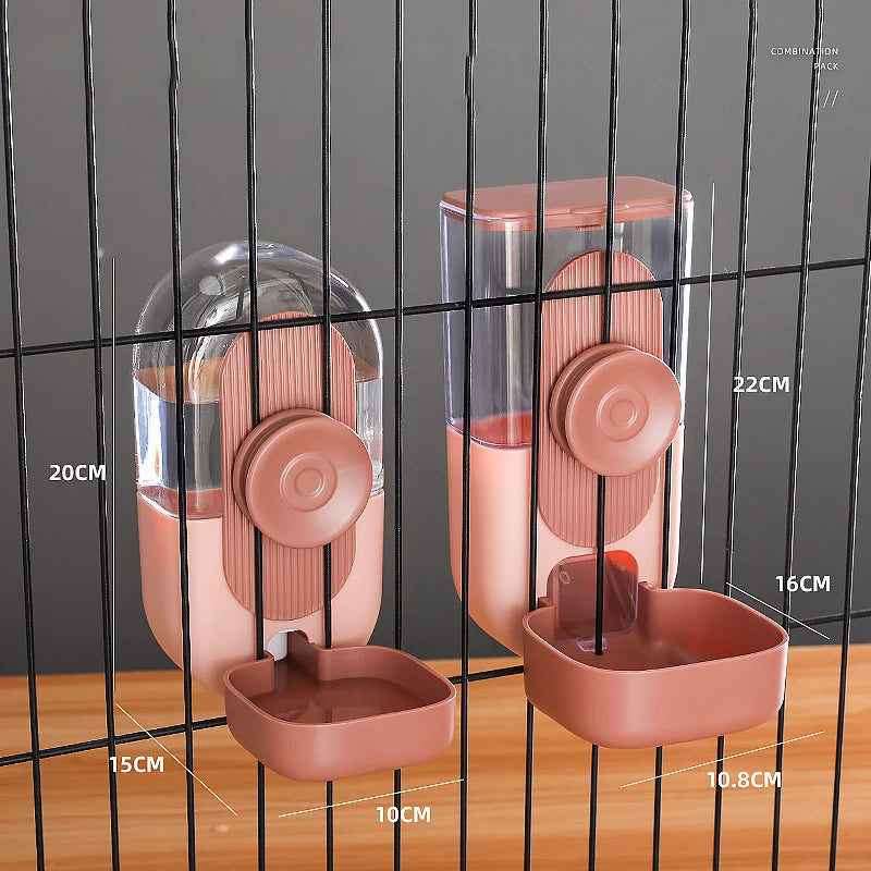 Gamelle double d'eau de couleur rose avec toutes les dimensions sur un grillage noir. Image produit Boutiquechien
