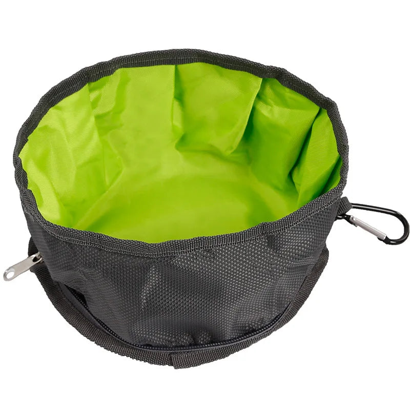 gamelle pour chien pliable de couleur vert et gris avec un mousqueton. Image produit Boutiquechien