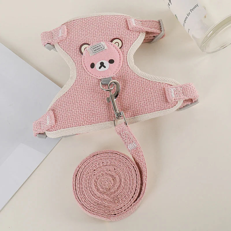 Harnais chien de couleur rose avec ourson de couleur gris. Image produit Boutiquechien