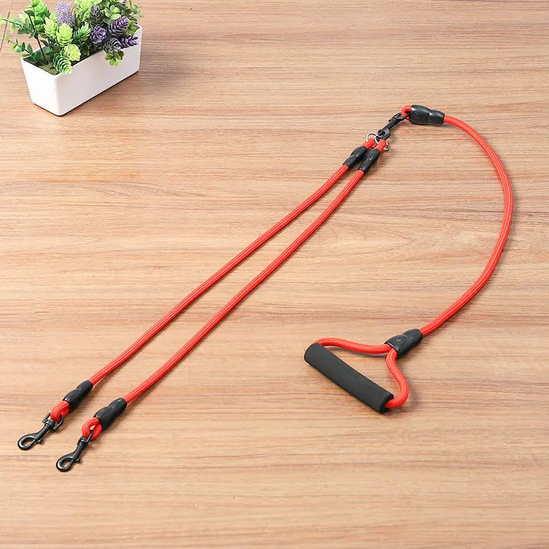 Laisse double pour chien en nylon resistant de couleur rouge. Image produit Boutiquechien