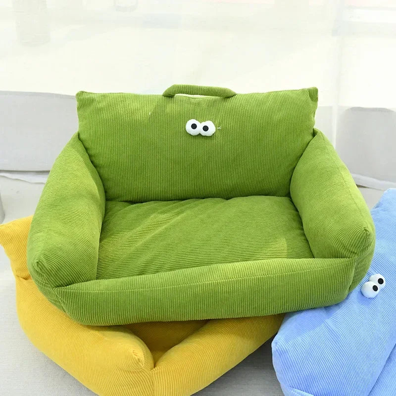Panier chien rigolo de couleur vert style velours. Le panier est parfait pour les petits chiens. Image produit Boutiquechien
