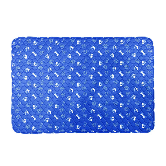 tapis chien bleu souffrant d'incotinence. Le tapis bleu est parfait pour les chien qui ont des problèmes de vessis. Image produit Boutiquechien
