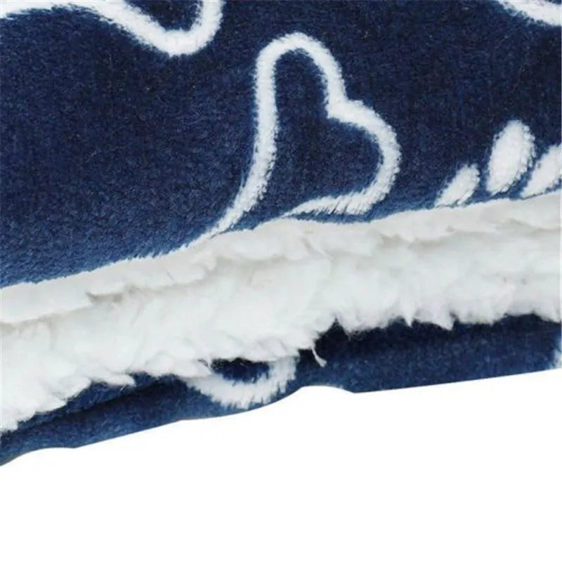 tapis rembourrée pour chien de couleur bleu et blanc doux. Image produit Boutiquechien