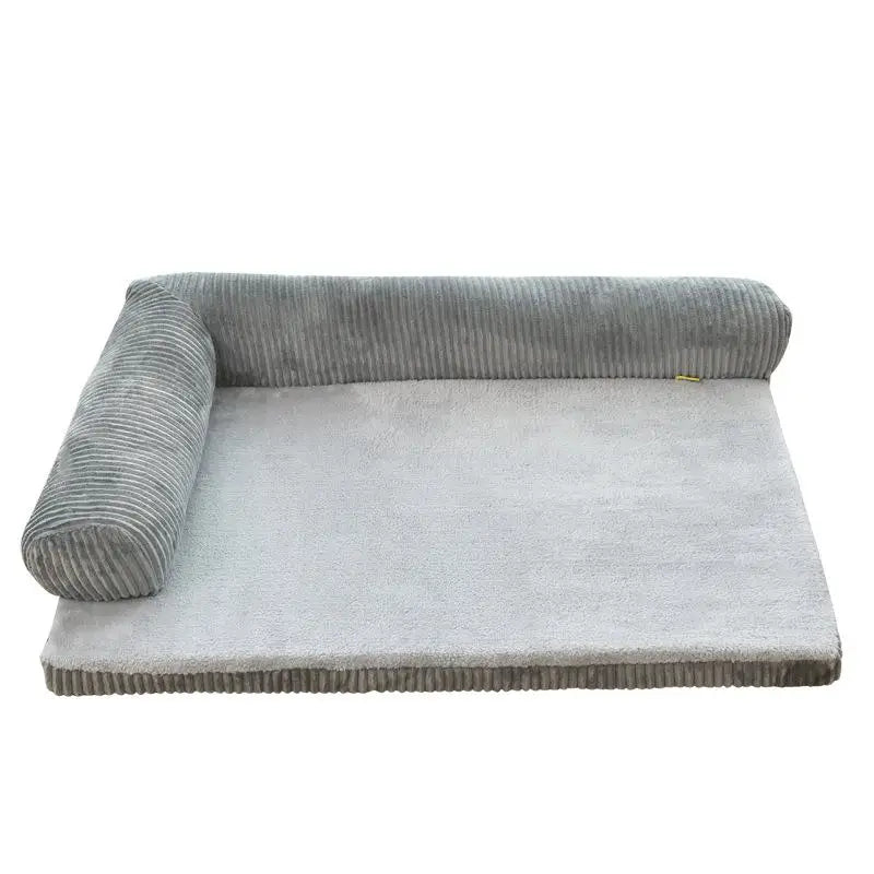 Tapis chien style velours de couleur gris rembourré et moelleux. Image produit Boutiquechien