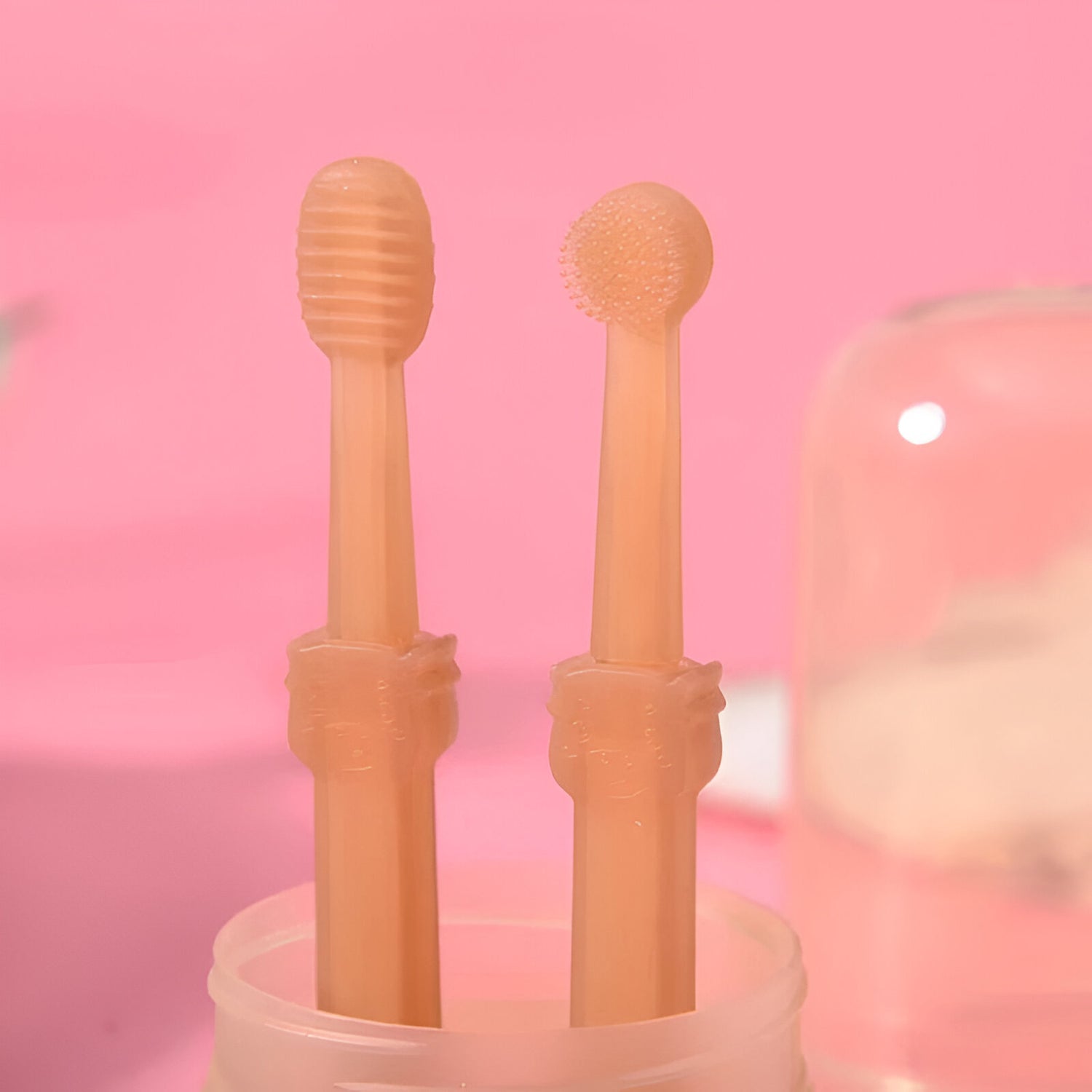 brosse a dent pour chien de couleur orange en caoutchouc pour une meilleure hygiène. Image produit Boutiquechien