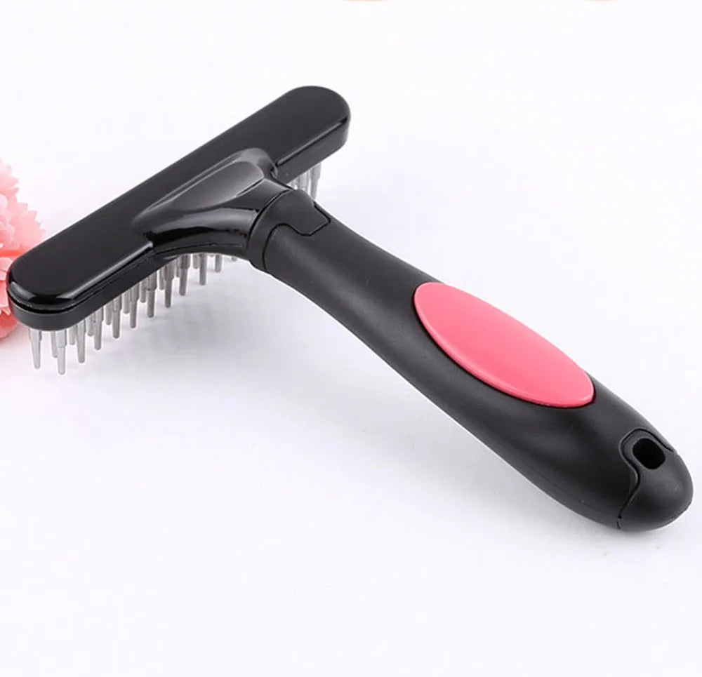 Brosse démêlante de couleur noir et rose foncé pour démêler les poils de son chien. Image produit Boutiquechien