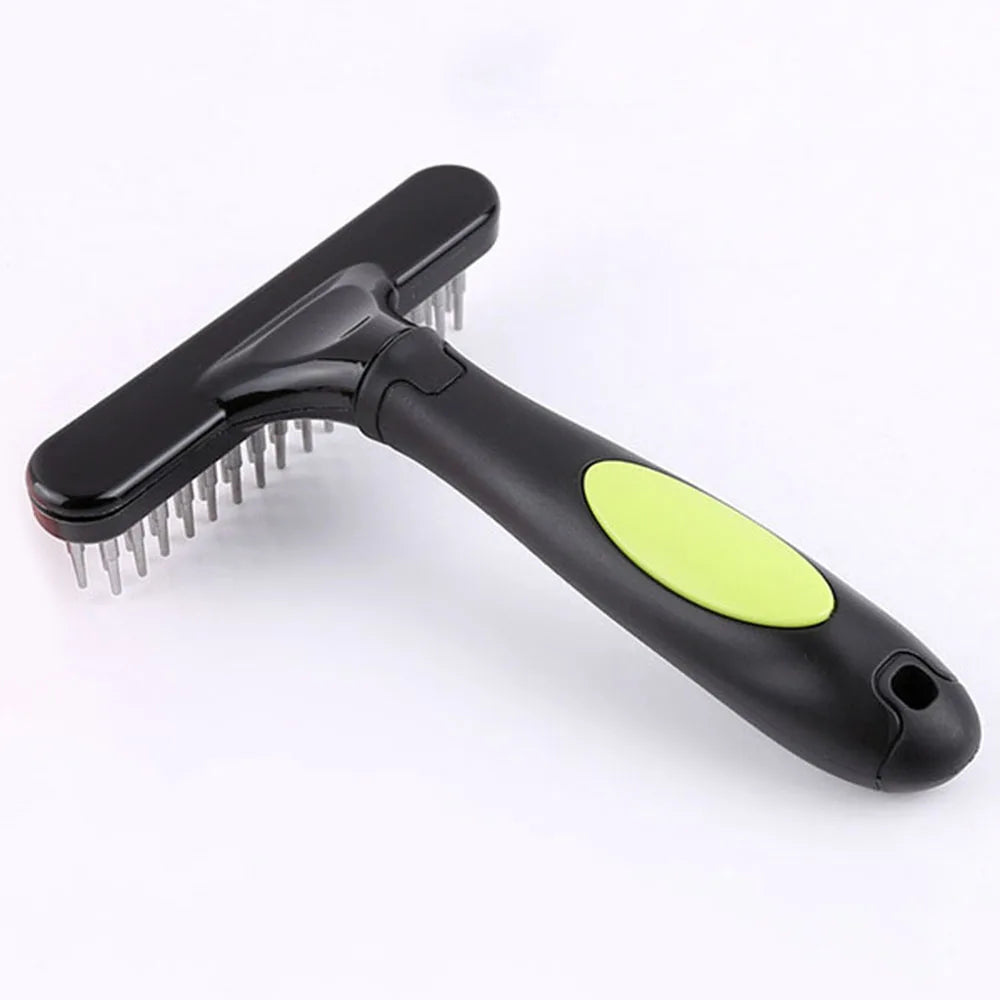 Brosse démêlante de couleur noir et vert foncé pour démêler les poils de son chien. Image produit Boutiquechien
