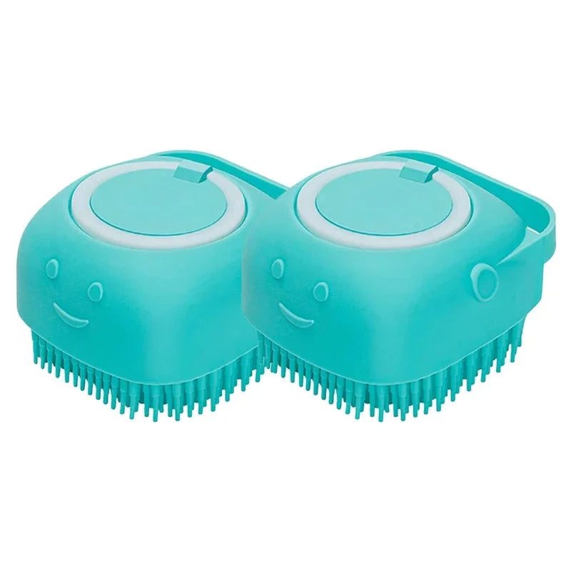 Brosse de couleur bleu qui fait de la mousse pour brosser son chien. Image produit Boutiquechien