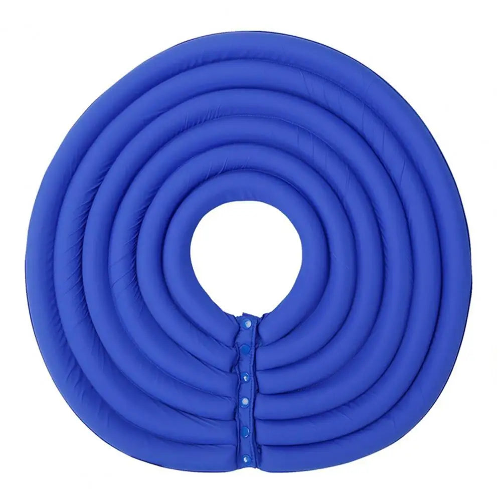 Collerette pour chien de couleur bleu foncé en forme de rond. Image produit Boutiquechien