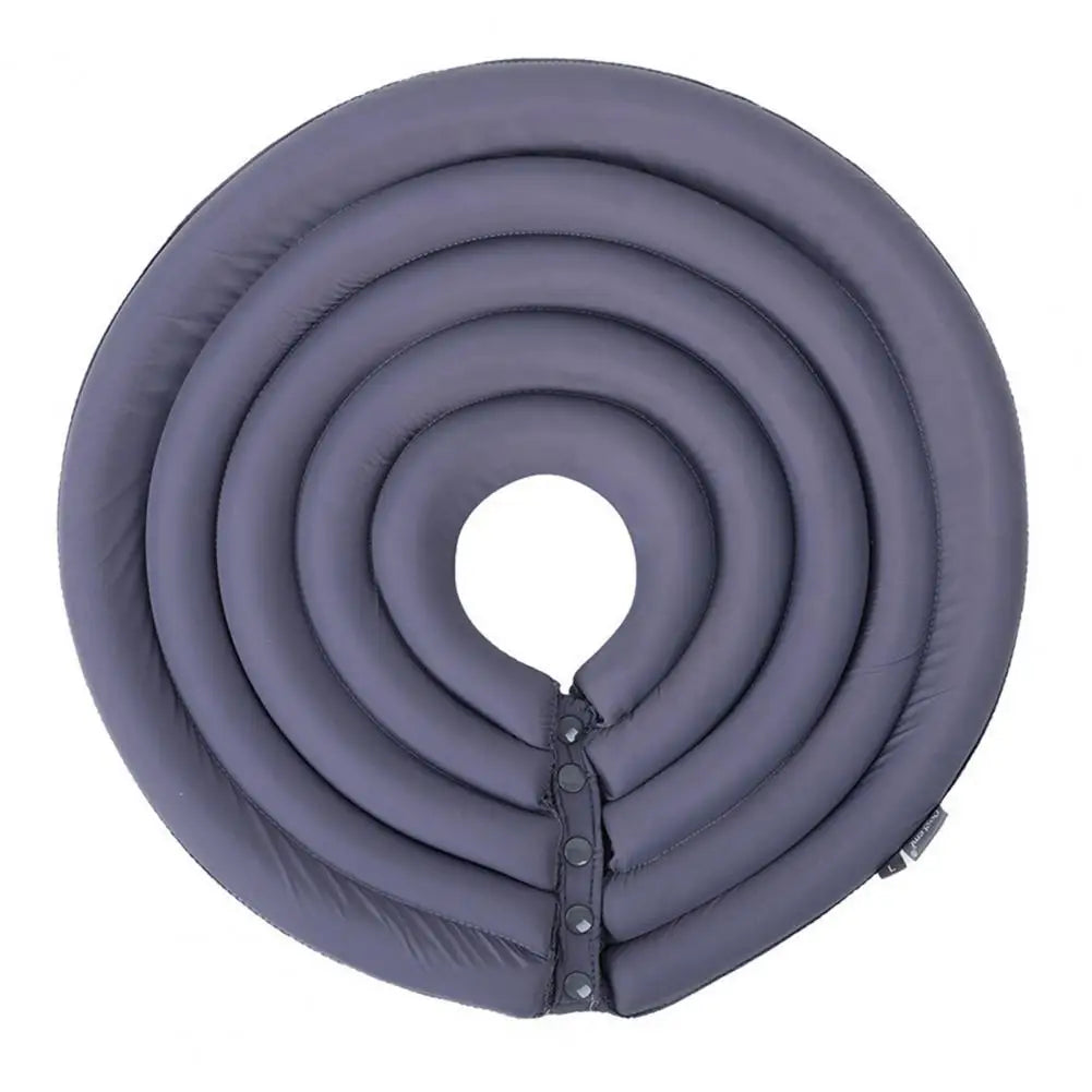 Collerette pour chien de couleur gris foncé en forme de rond. Image produit Boutiquechien