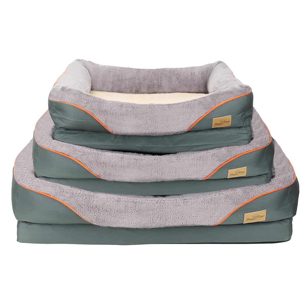 panier pour chien xl orthopédique moelleux et résistant. le panier est de couleur vert en extérieur et rembourré gris pour chien. Image produit de boutiquechien