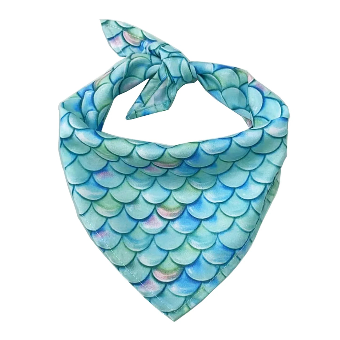 Foulard pour chien de couleur bleu avec des écailles dessus. Image produit Boutiquechien
