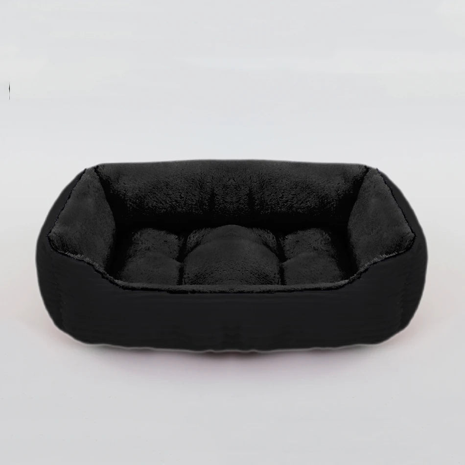 le panier pour grand chien xxl est faite d'une base anti-dérapant pour une meilleur position de sommeil pour votre chien. image produit boutiquechien de couleur noir