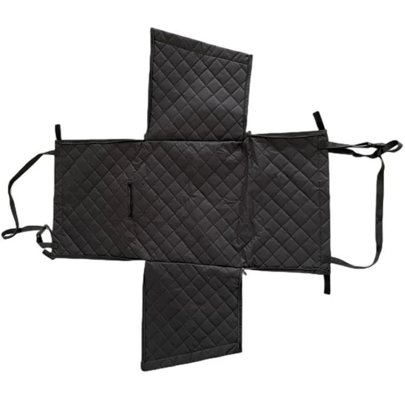 Protection de siège de couleur noir totalement déplié. Image produit Boutiquechien