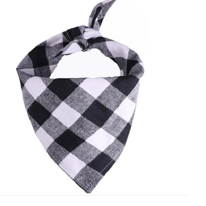 Bandana pour chien à carreau de couleur blanc et noir pour les chiens. Image produit boutiquechien