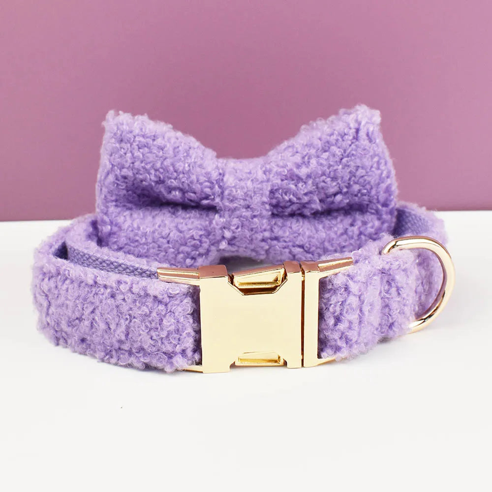 Beau collier chien violet papillon 