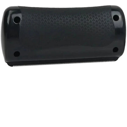 Brosse magique chien de couleur noir avec épilation intégré