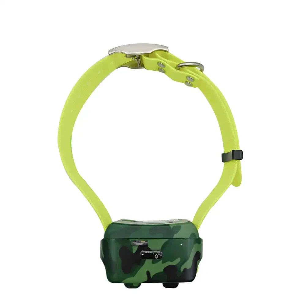 collier pour chien sans abonnement avec un collier jaune. Boitier Militaire pour plus de discrétion. Image produit Boutiquechien