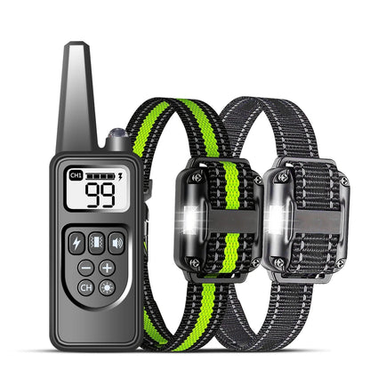 colliers chiens de couleurs noir et vert avec télécommande noir. Pratique pour éduquer deux chiens en même temps. Image produit Boutiquechien