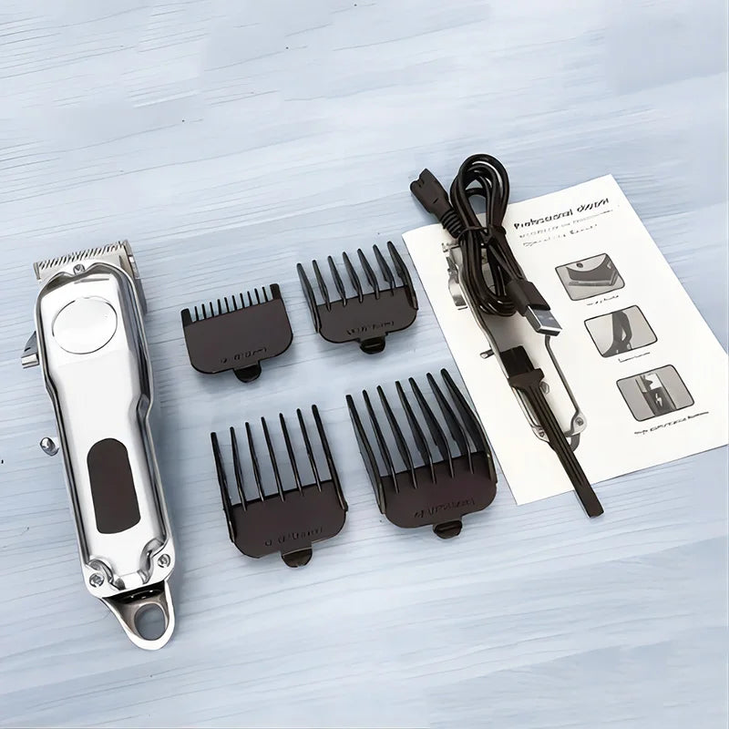 Contenu de la boîte de la tondeuse pour chien de couleur argent avec 4 sabots et un chargeur. Image produit Boutiquechien