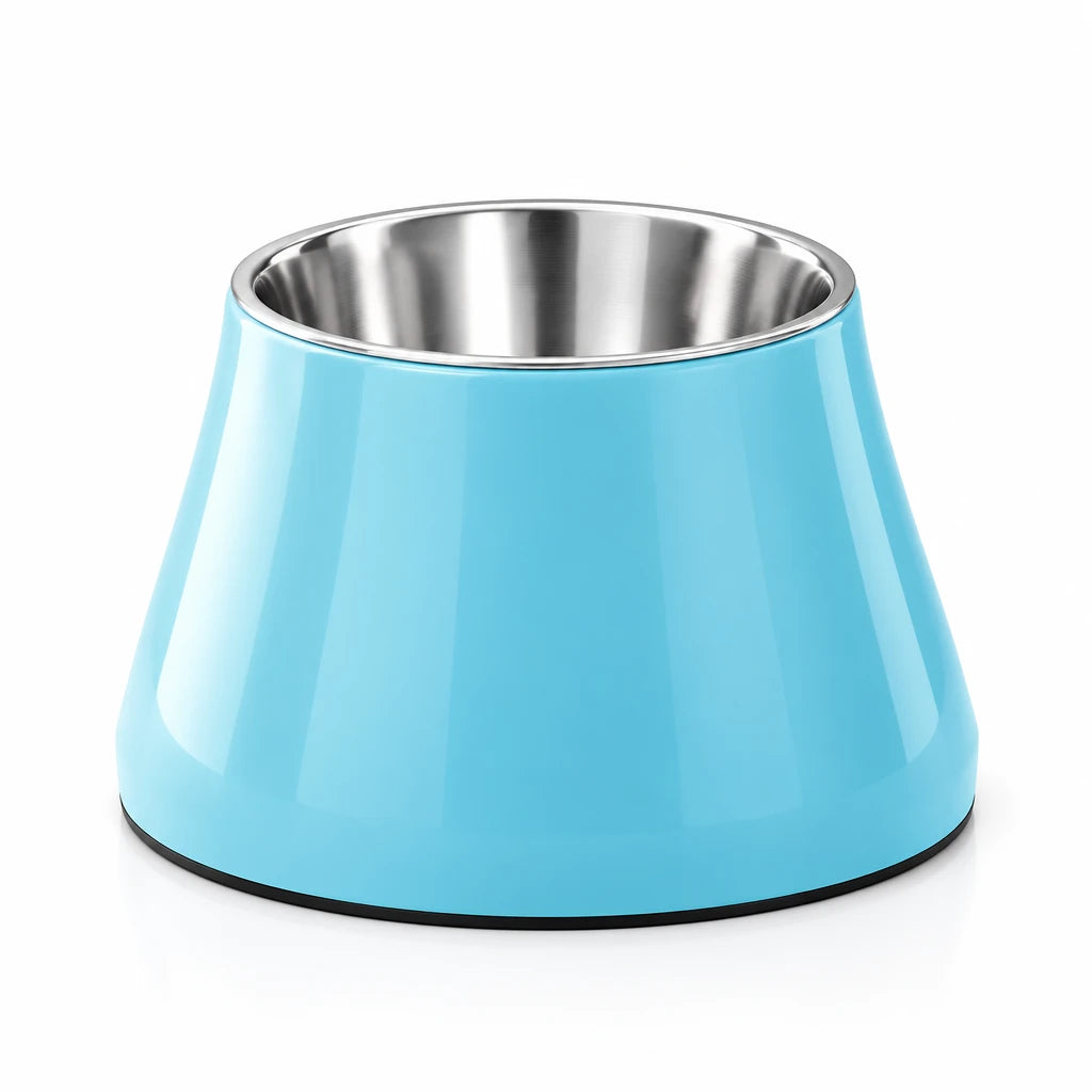 gamelle pour cocker en inox bleu dans un salon clair