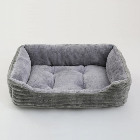 Grand panier pour chien XXL gris rembourré pour un moelleux de qualité supérieur. Panier style velour classe pour grand chien. image produit boutiquechien