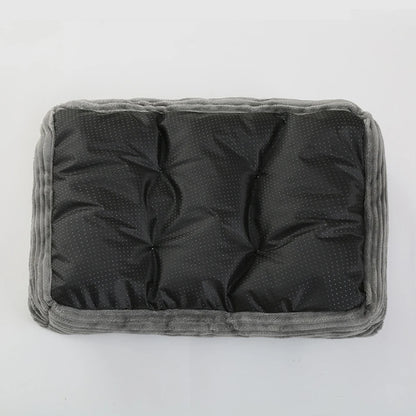 le panier pour grand chien xxl est faite d'une base anti-dérapant pour une meilleur position de sommeil pour votre chien. image produit boutiquechien
