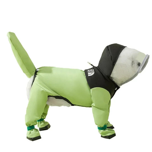 Imper pour chien de couleur vert et noir en intégral. Le chien porte l'imper de la queue aux pattes. Image produit Boutiquechien