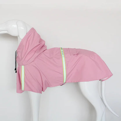 Imperméable pour chien de couleur rose avec des bandes réfléchissante sur un mannequin chien blanc. Image produit Boutiquechien