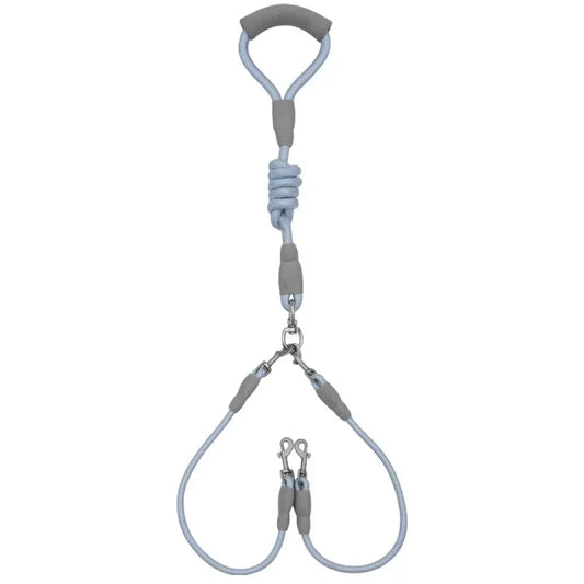 laisse double chiot résistant  durable de couleur bleu et gris. Laisse parfait pour promener deux chiens avec les poignées rembourré. Image produit Boutiquechien 