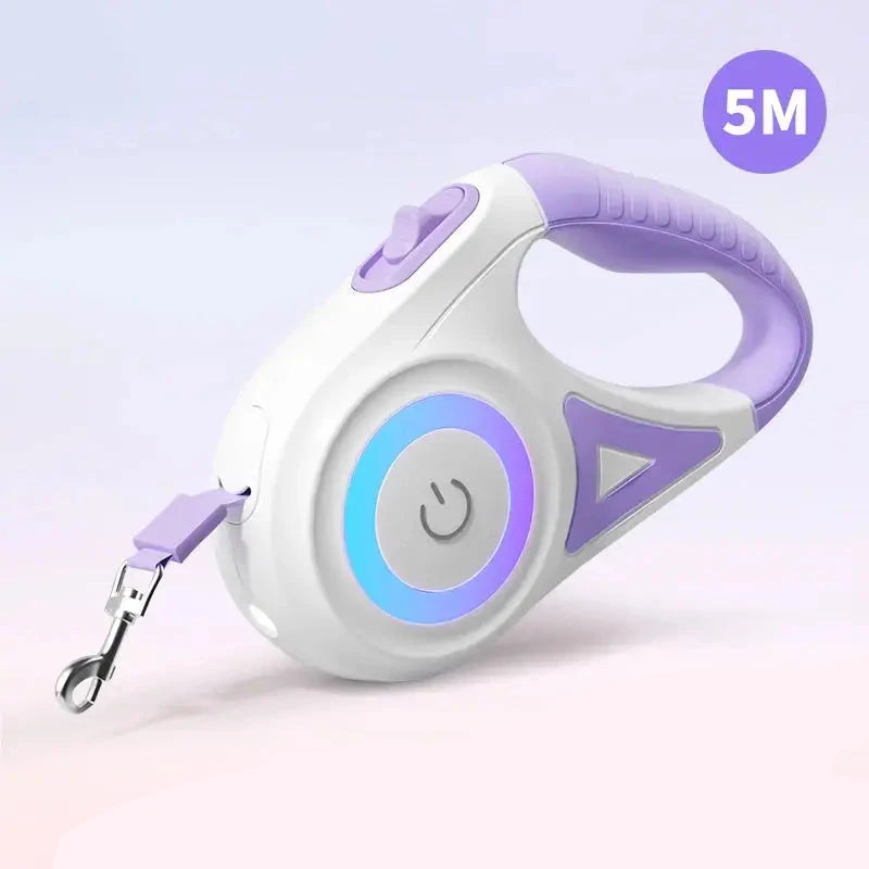 Laisse enrouleur de couleur violet et blanc mesurant 5m. Parfait pour maintenir votre chien de nuit avec sa lampe. Image produit Boutiquechien