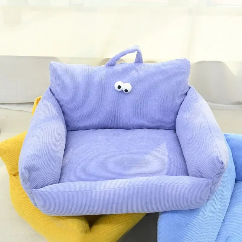 Panier chien rigolo de couleur violet style velours. Le panier est parfait pour les petits chiens. Image produit Boutiquechien