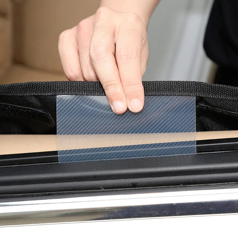 système de maintient de la protection de porte de couleur noir. Image produit Boutiquechien