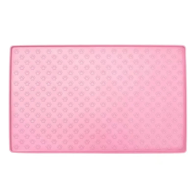 Tapis antiderapant gamelle chien de couleur rose