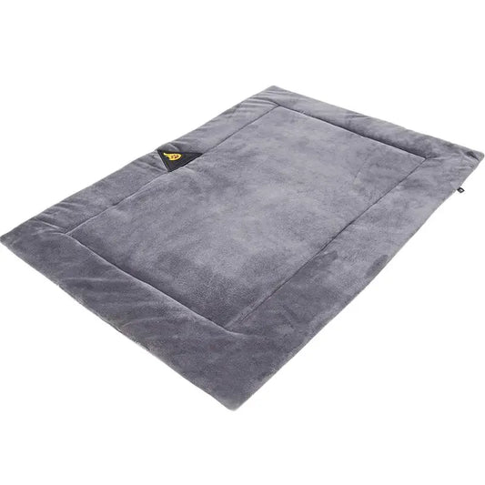 tapis auto chauffant pour chien de couleur gris durable et résistant. Image produit Boutiquechien 