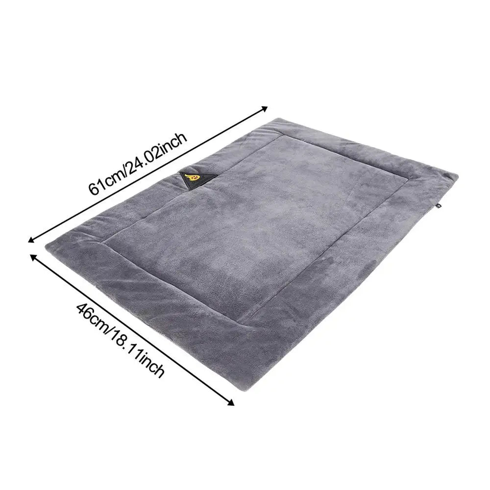 tapis auto chauffant pour chien de couleur gris durable et résistant. Image produit Boutiquechien taille 61