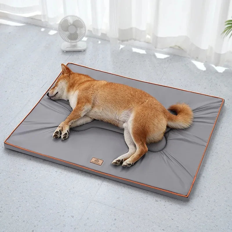 Tapis chien exterieur avec un shiba vue de profil 