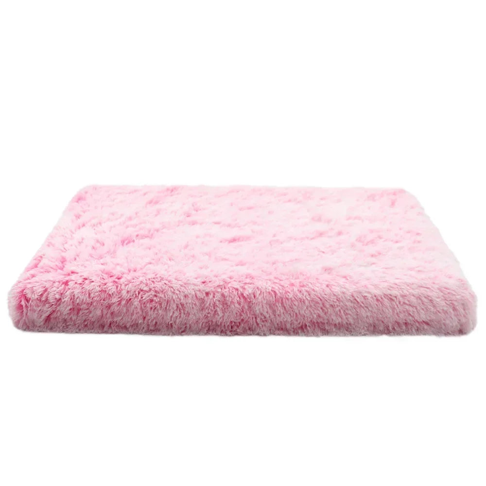 Tapis chien de couleur rose moelleux et doux pour les petits et moyens chiens. Image produit Boutiquechien