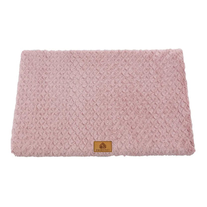 Tapis chien de couleur rose moelleux et lavable. Parfait pour les chiens en toutes situations. Image produit Boutiquechien 